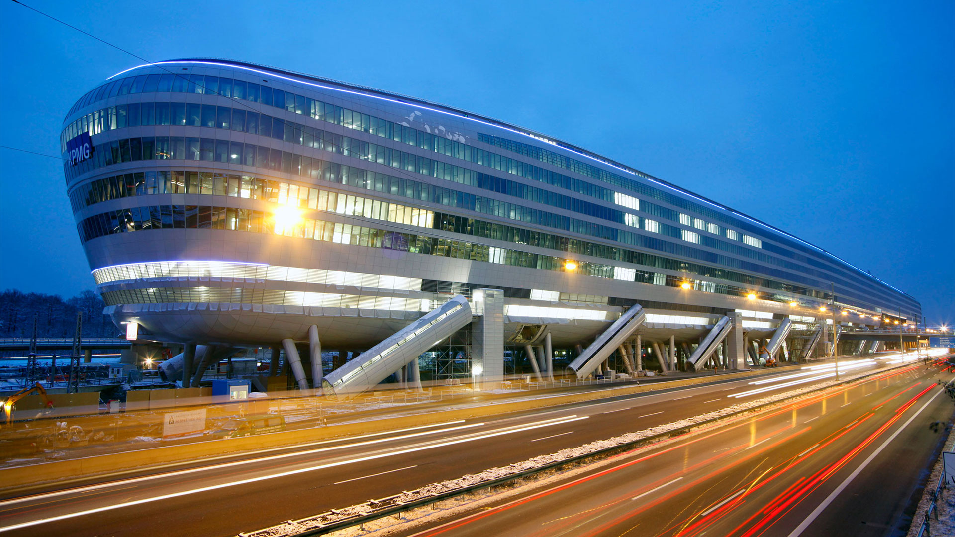 Frankfurt Airport (FRA)